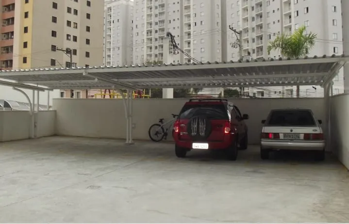 Toldo em Aluzinco com Estrutura em Aço Galvanizado