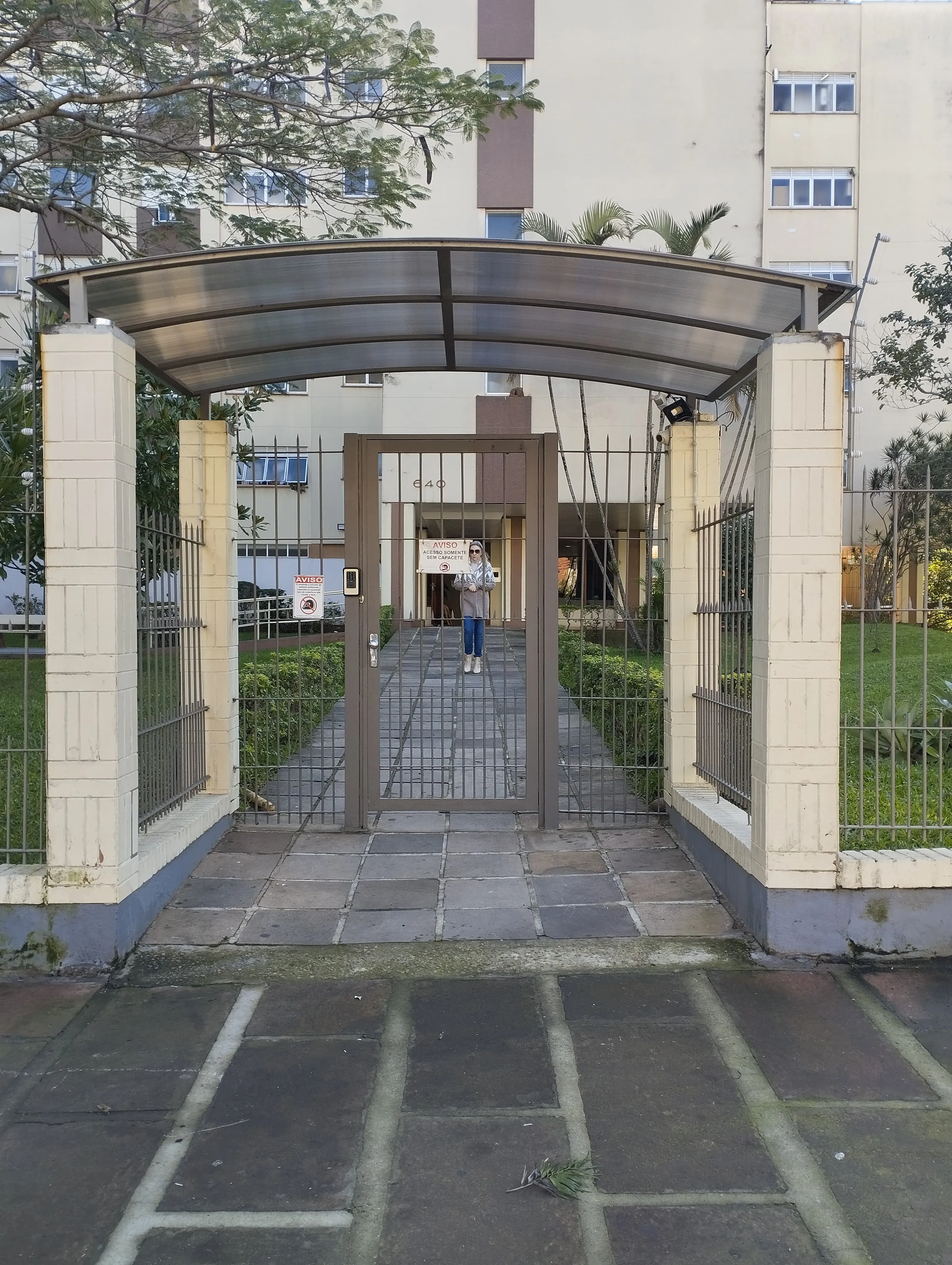 Toldo Fixo em Policarbonato Alveolar