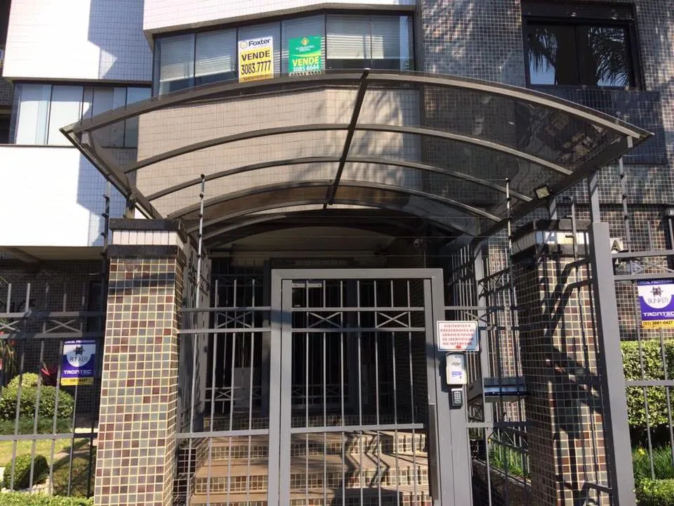 Toldo Fixo em Policarbonato Compacto